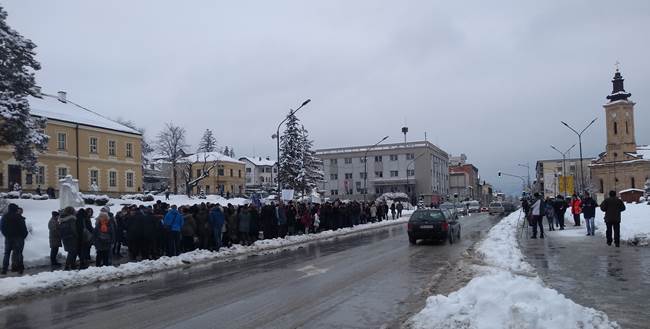 Protest prosvetara u Gornjem Milanovcu 1 milanovac2