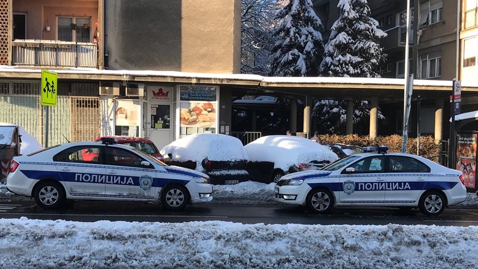 policija