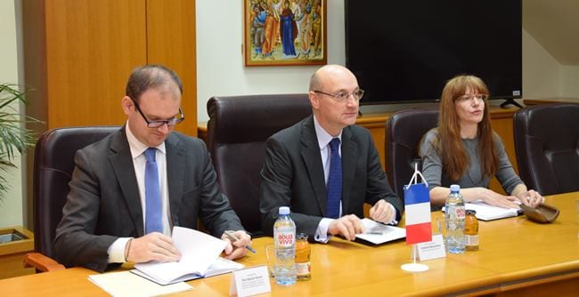 Amb Francuske 3
