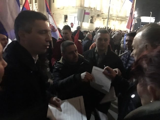 Najmasovniji protesti u Beogradu, građani potpisivali Sporazum sa narodom 2 BOSKO