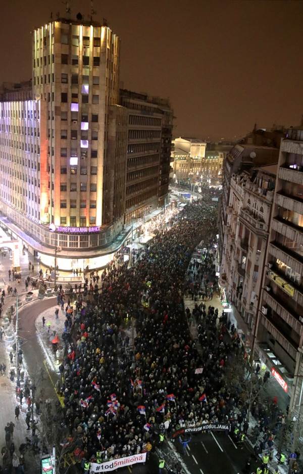 Najmasovniji protest u Beogradu, Sergej u Milanovcu (FOTO, VIDEO) 1 PROTEST