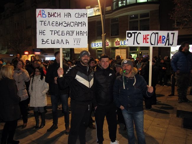 Protestanti zatražili ostavku gradonačelnika 2 protest1 2