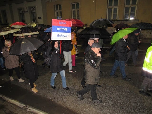 protest2 5