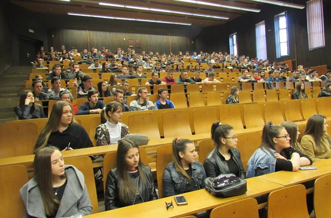 Počela besplatna pripremna nastava na FTN-u 1 IMG 1625