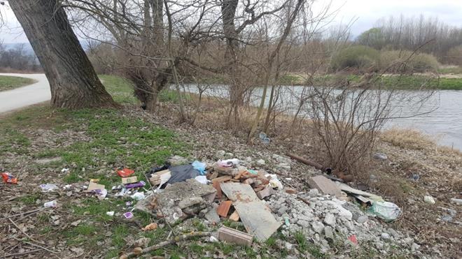 Neverovatno: Izručio šut na gradskoj plaži 1 morava 1