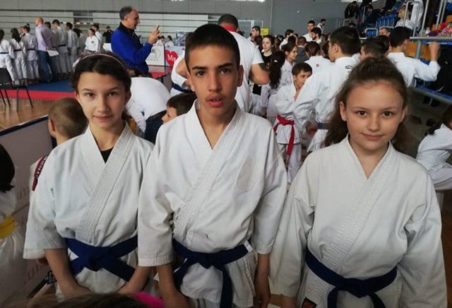 Šampionat u Kraljevu, uspešni karatisti Nemanje 4 nemanja