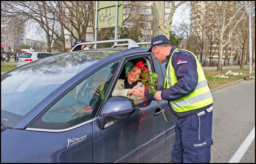 policija 8 mart 3