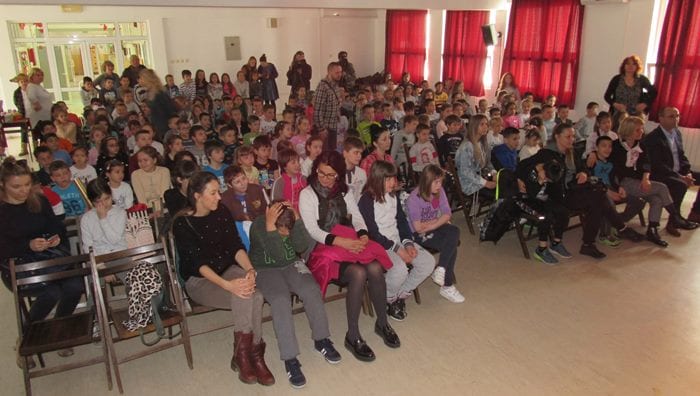 Festival školskih predstava u OŠ Milica Pavlović 3 predstava4