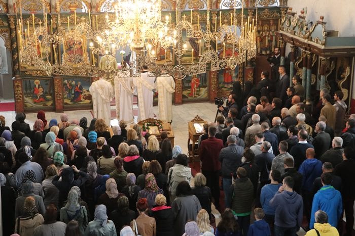 CACAK EPISKOP JUSTIN LITURGIJA 29042019 MNA MILOS LUKIC 07