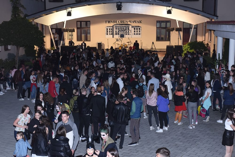 Maskenbal i humanitarni koncert u Gumnaziji (Foto) 7 CACAK GIMNAZIJA MASKENBAL 24042019 MNA BUS PLUS SLOBODAN VUKAJLOVIC 07