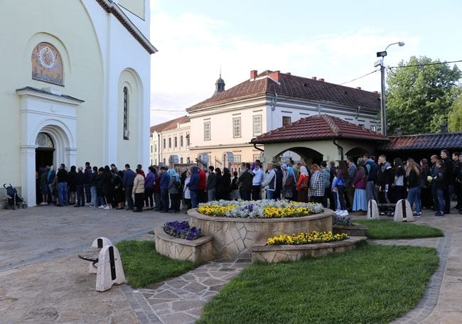 Episkop Justin sutra služi liturgiju u Čačku 2 CACAK USKRS LITURGIJA 28042019 MNA MILOS LUKIC 04