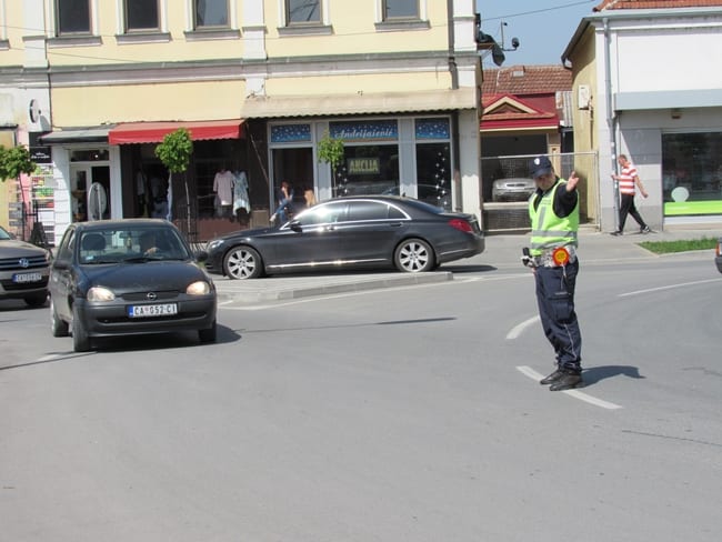 Saobraćajni kolaps i zakasnela reakcija policije 3 kolaps1