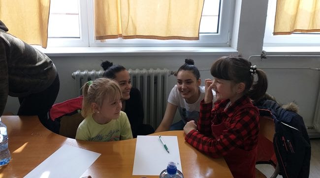 Predškolci iz Majskog cveta posetili Ekonomsku školu (FOTO) 4 majski cvet5