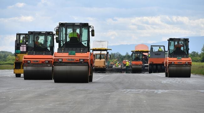U toku radovi na aerodromu Morava (FOTO, VIDEO) 2 morava2