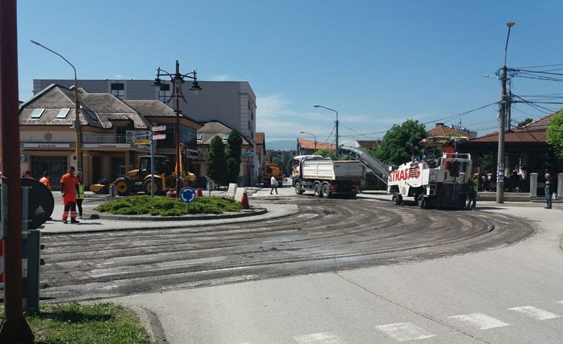 Asfaltiranje kružnog toka 2 radovi1