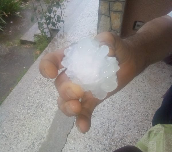 Krupan grad i na teritoriji Čačka, polupani crepovi 2 grad1