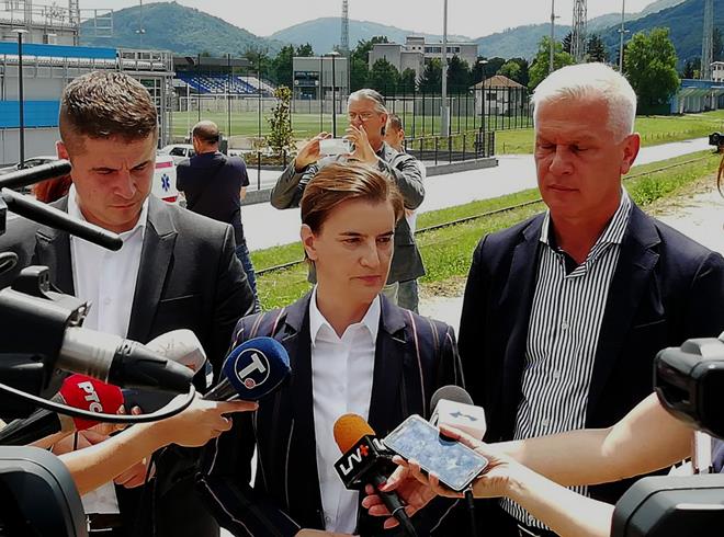 Brnabić: Pomoć opštini Lučani u sanaciji poplava 2 LUCANI BRNABIC BEDEM 24072019 MNA 02