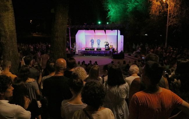 Brojni Čačani na otvaranju Disovog amfiteatra (FOTO) 7 CACAK PARK MLADOSTI TEOFILOVICI 07082019 MNA MILOS LUKIC 03