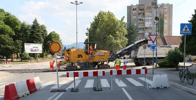 Odlažu se svi najavljeni radovi na čačanskim putevima 1 CACAK ULICA 10 RADOVI 01082019 MNA MILOS LUKIC 03
