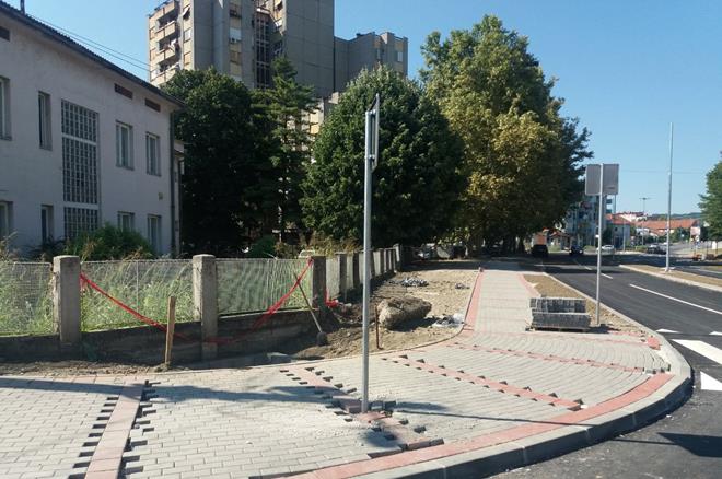 Pri kraju rekonstrukcija ulice 1. oktobar (FOTO) 5 radovi4