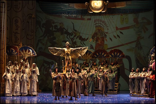 Aida 8