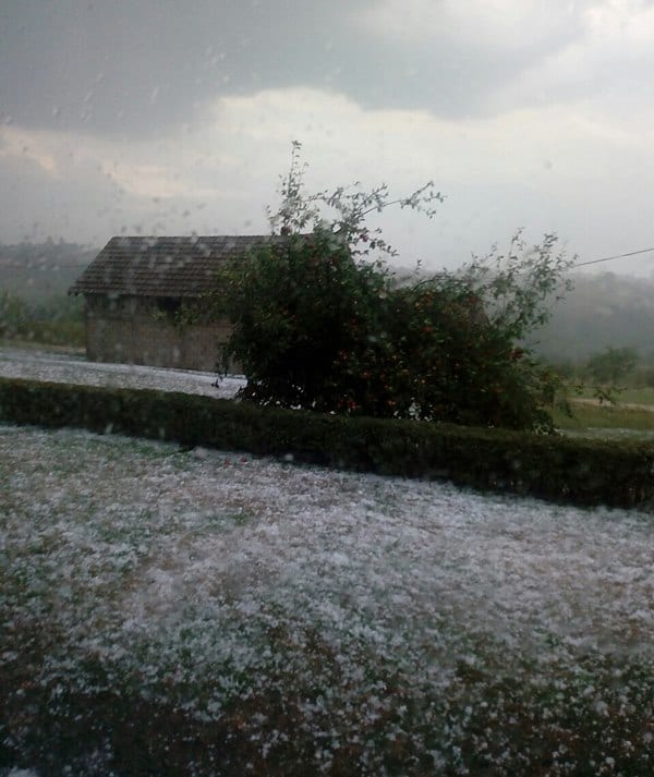 Grad padao u delovima Čačka i Požege 1 CACAK GORNJA GOREVNICA GRAD 07092019 MNA 01