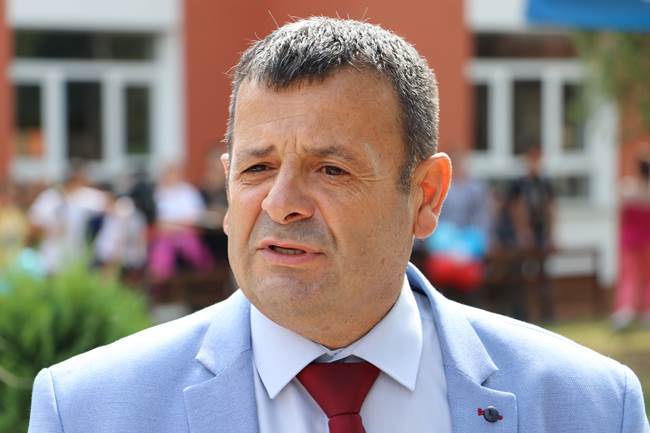 Otvorena savremena meteorološka stanica u Slatini 4 CACAK STANICA OTVARANJE LAZAR NIKOLIC 12092019 MNA MILOS LUKIC