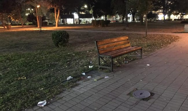 Smeće u parku (FOTO) 2 park1 1