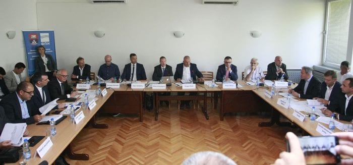 EU imenovala posrednike za razgovore između vlasti i opozicije 1 Okrugli sto beta