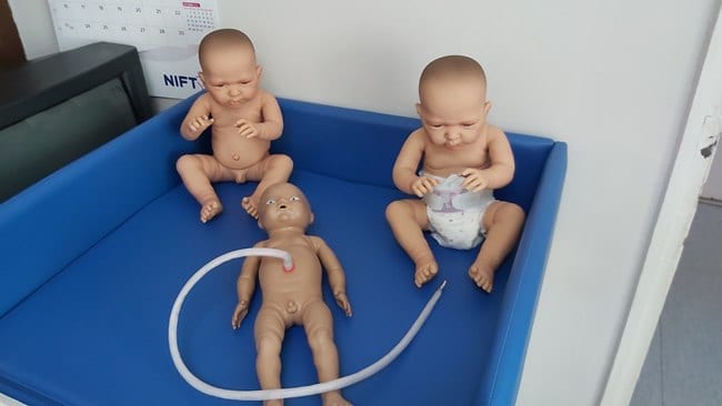 Zanovljena oprema u školi za trudnice 4 bebe