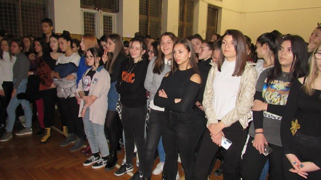 Humanitarna žurka učenika Gimnazije (FOTO) 3 gimnazija11