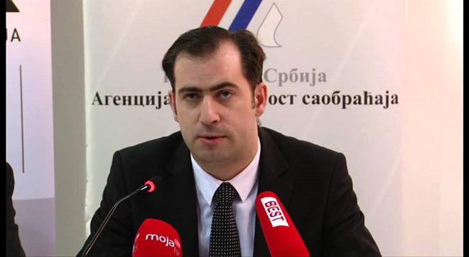 Ni jedna jedina škola u Čačku nije propisno obeležena 2 milan bozovic