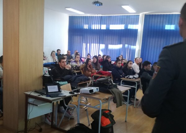 Čačanski osnovci i srednjoškolci zainteresovani za vojne škole 6 vojne skole5