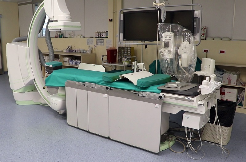 U angio sali za dve godine urađeno više od 1.000 intervencija 1 CACAK ANGIO SALA 11012020 MNA MILOS LUKIC 01