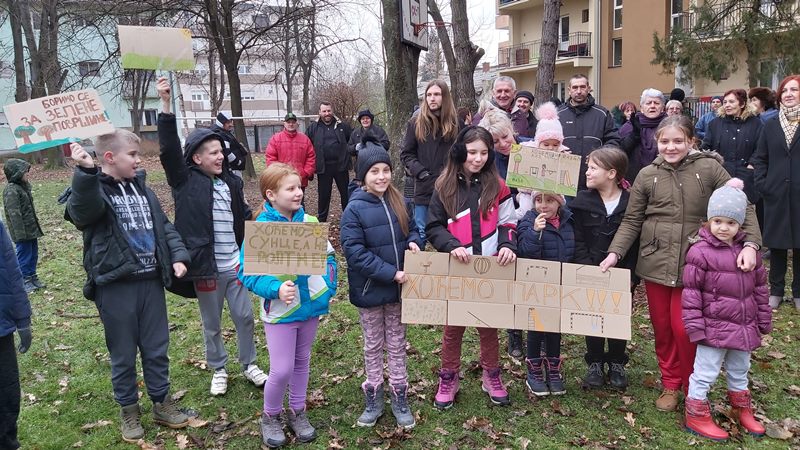 Protest građana Velike kolonije, ne daju svoj park 1 parkic6
