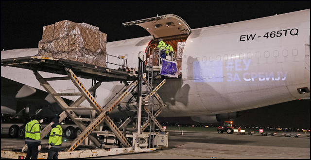 Airplane cargo 15