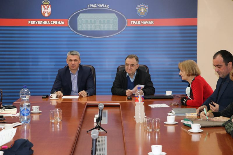 CACAK SEDNICA RADNOG TIMA 16032020 MNA MILOS LUKIC 02 scaled 1