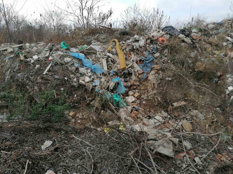 Очишћена највећа дивља депонија у Чачку (ФОТО) 4 deponija4