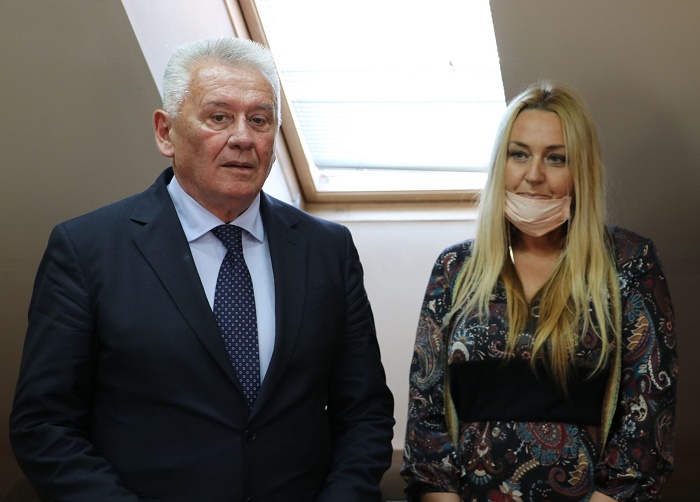 CACAK NS PREDAJA IZBORNE LISTE 21052020 MNA MILOS LUKIC 03 scaled 1