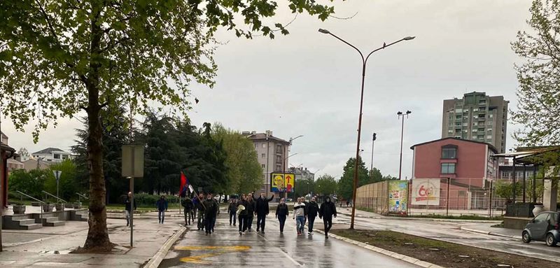 Obradović: Kako policijski čas ne važi za SNS aktiviste i huligane? 4 protest3
