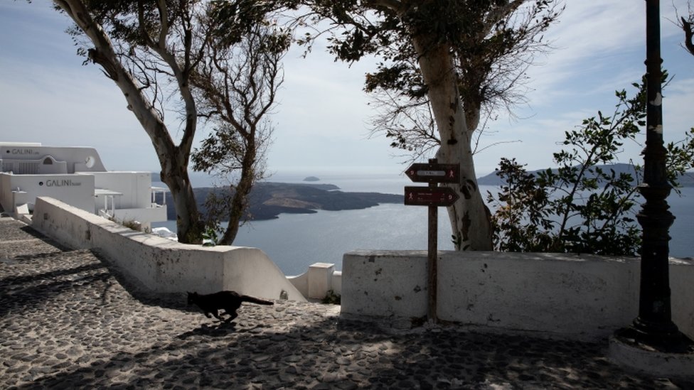 Korona virus, letovanje i Grčka: Da li se turisti vraćaju na ostrva 2 Santorini