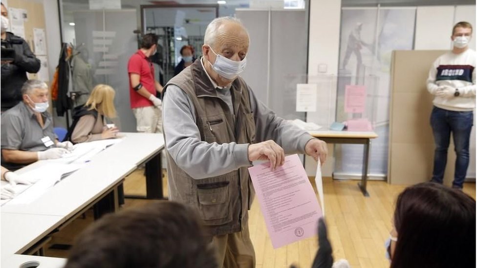 Dva lica izbora 2020 – u realnom i virtuelnom svetu 1 Glasanje