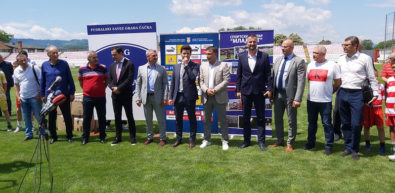 FSS donirao opremu za 87 klubova u Moravičkom okrugu 8 fss lopte1