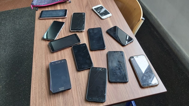 telefoni