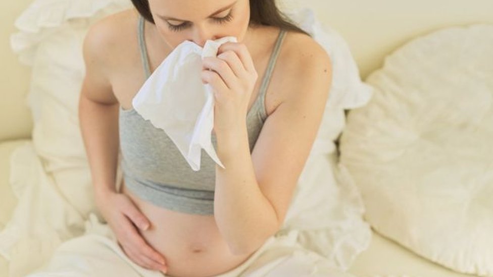 Korona virus, trudnice i zdravstvena zaštita: „Polako me već hvata panika“ 1 Osim zaraženih lekara i medicinskog osoblja, u novom talasu korona virusa - sve je više slučajeva da su inficirane i trudnice i bebe