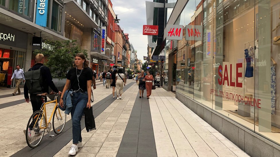 „Nema čvrstih dokaza da bi izolacija napravila razliku": Da li je švedska taktika protiv korone uspela 9 Shops in Stockholm