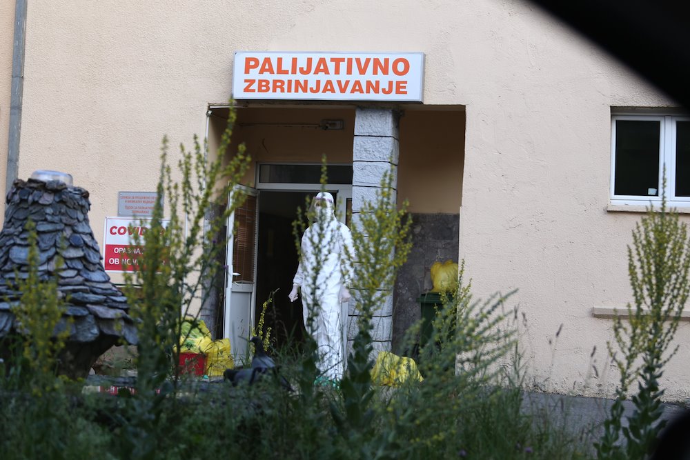Palijativna nega u Srbiji i korona virus: Pomoć obolelima od teških malignih bolesti 2 jedinica za palijativnu negu