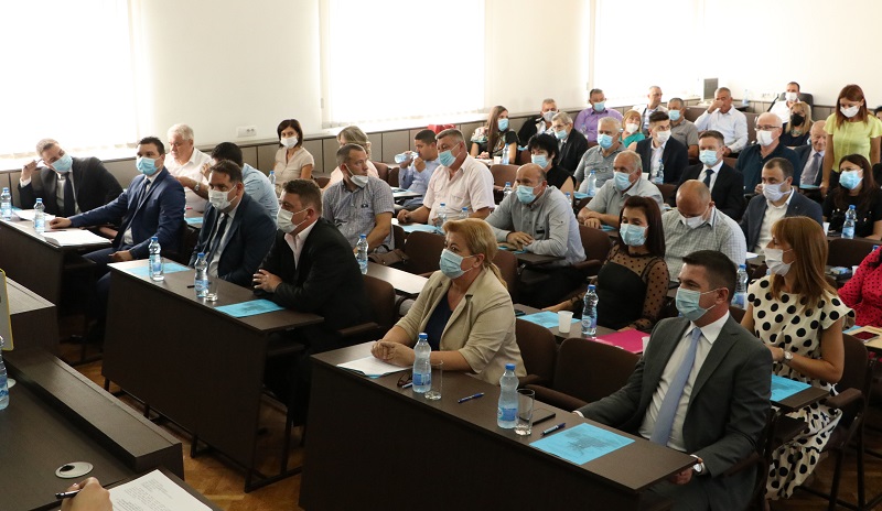 GORNJI MILANOVAC SKUPSTINA SEDNICA KONSTITUISANJE 17082020 MNA MILOS LUKIC 01