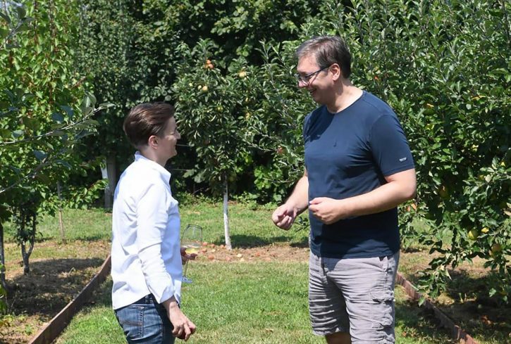 Porodična kuća Aleksandra Vučića u Jajincima sve veća 1 vucic ana