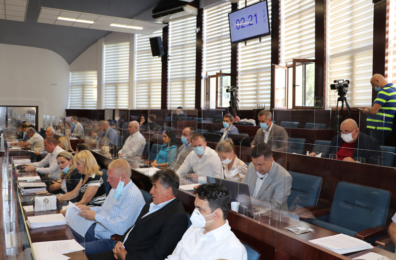 CACAK SKUPSTINA SEDNICA 24092020 MNA MILOS LUKIC 06 SMALL